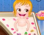 Hazel Bebek Banyo Zamanı
